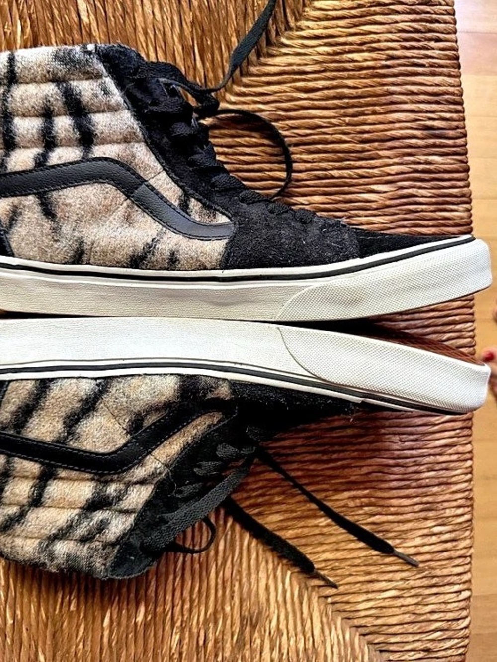 🐅🐅Vans Sk8-Hi Reissue Tiger Check Plaid Black & White Sneakers US 10women’s 🐅🐅
